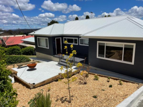 Heart of Katoomba Semi 2 bedroom Home